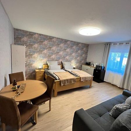 O&W Ferienzimmer Am Nuerburgring, Quiddelbach Luaran gambar