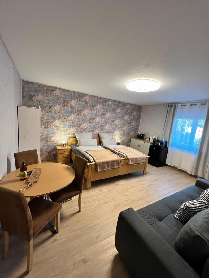 O&W Ferienzimmer Am Nuerburgring, Quiddelbach Luaran gambar